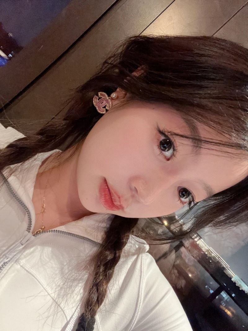Ch**el earrings